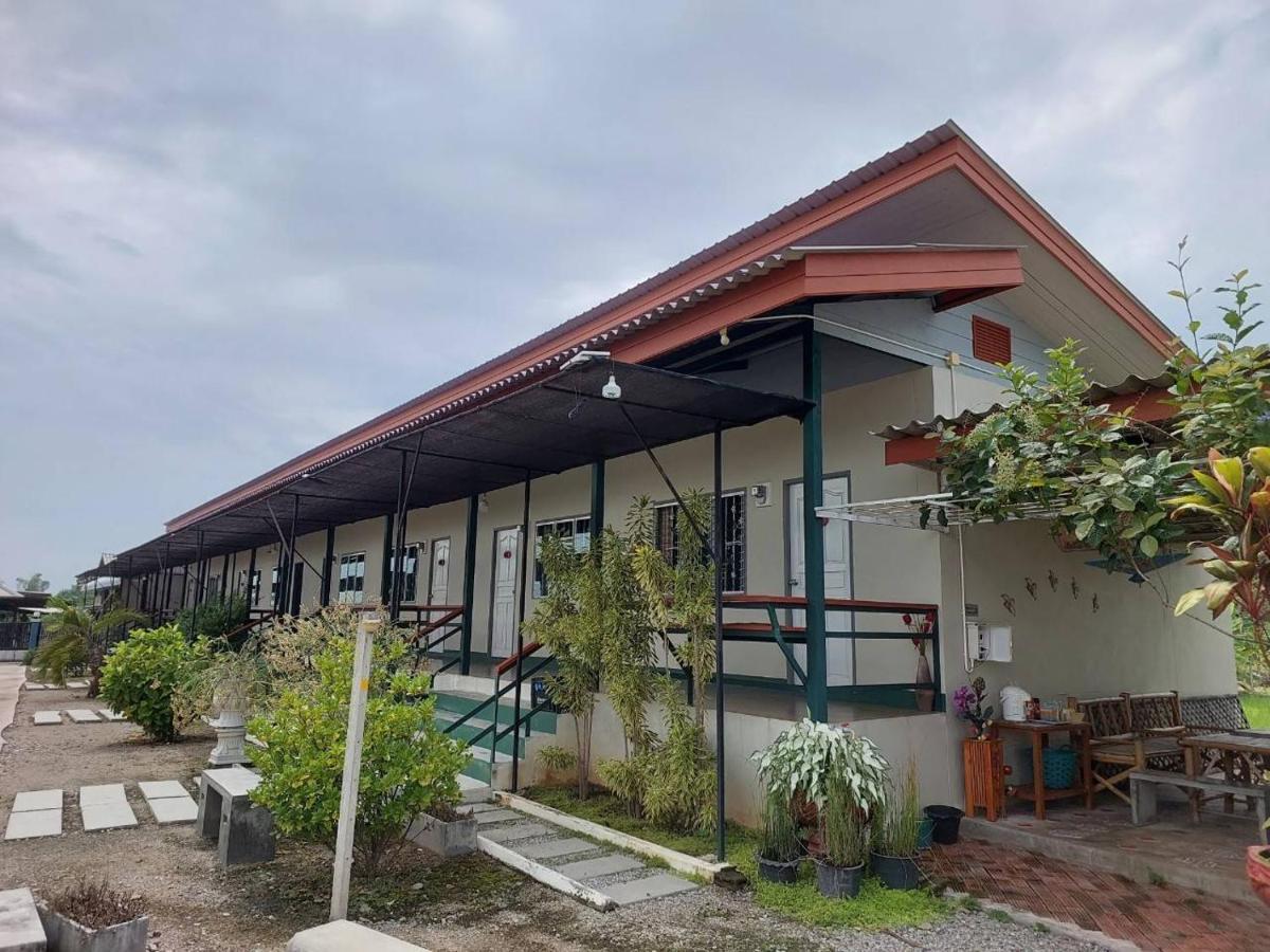 Pangsapuri studio 18 m² dengan 1 bilik mandi peribadi di Ban Luang Chom Thong Luaran gambar