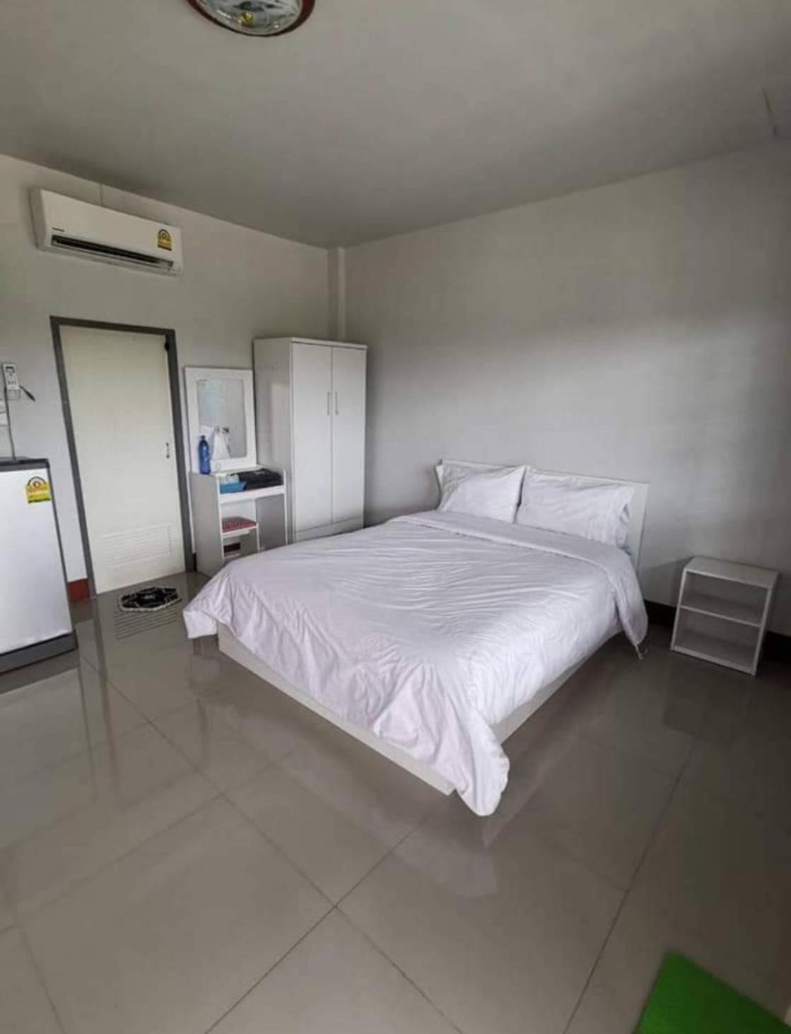 Pangsapuri studio 18 m² dengan 1 bilik mandi peribadi di Ban Luang Chom Thong Luaran gambar