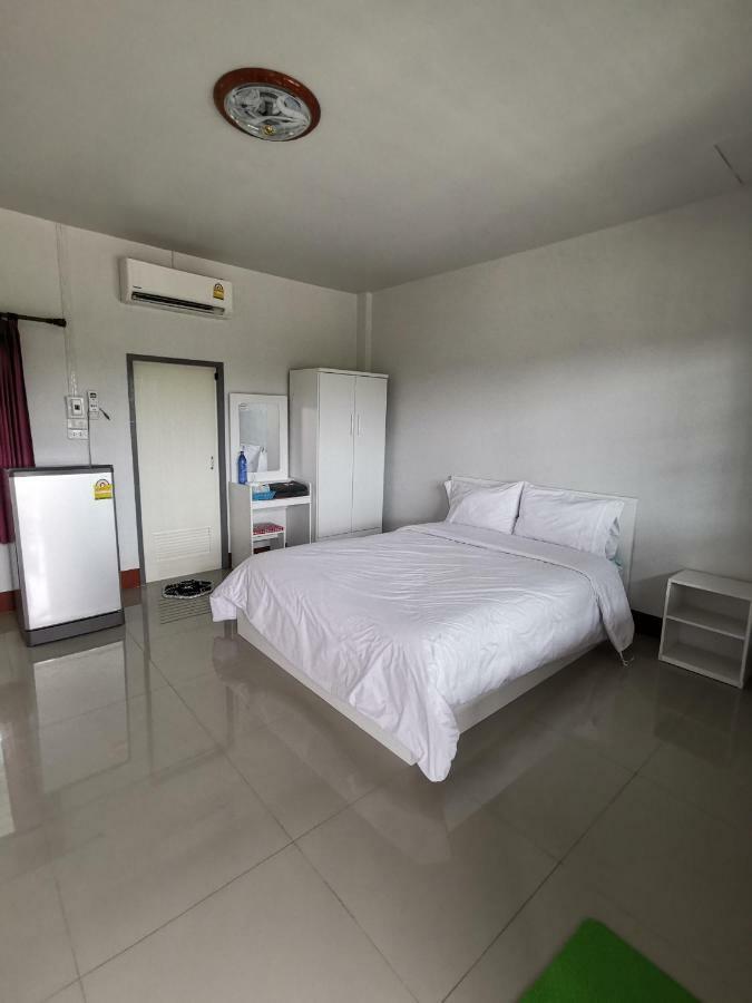 Pangsapuri studio 18 m² dengan 1 bilik mandi peribadi di Ban Luang Chom Thong Luaran gambar