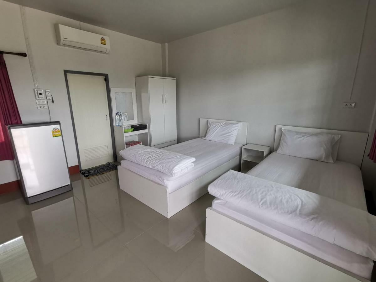 Pangsapuri studio 18 m² dengan 1 bilik mandi peribadi di Ban Luang Chom Thong Luaran gambar